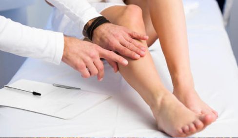 7 easy home remedies to  reduce swelling in your legs