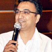 លោកSanjeev Bhatia